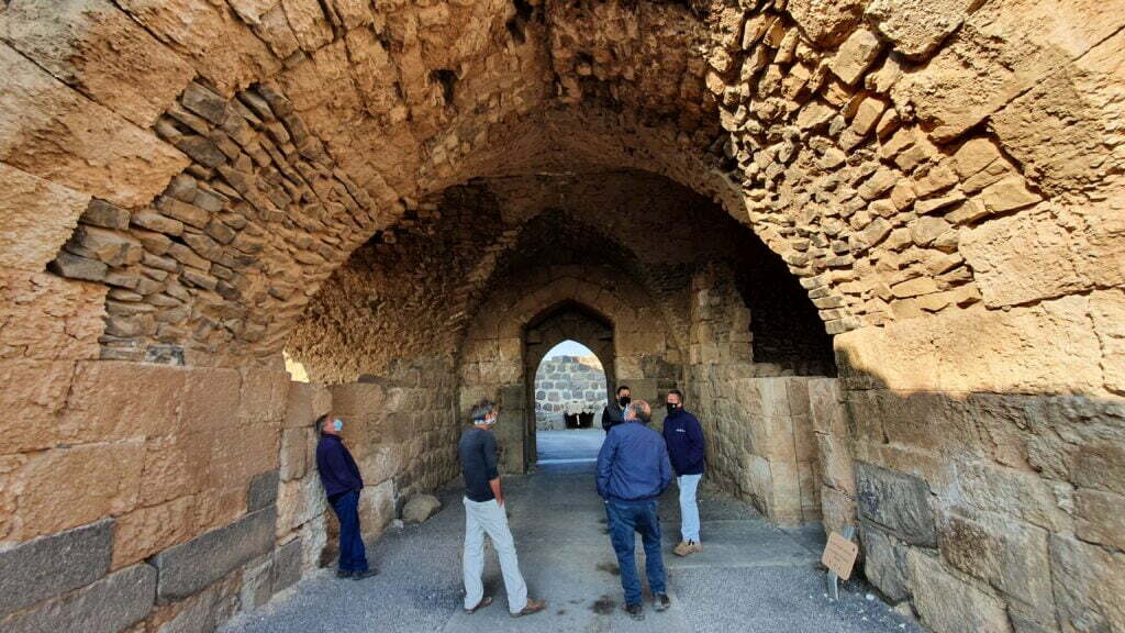 מבצר צלבני מרהיב בכוכב הירדן. צילם: ג'ו עוזיאל